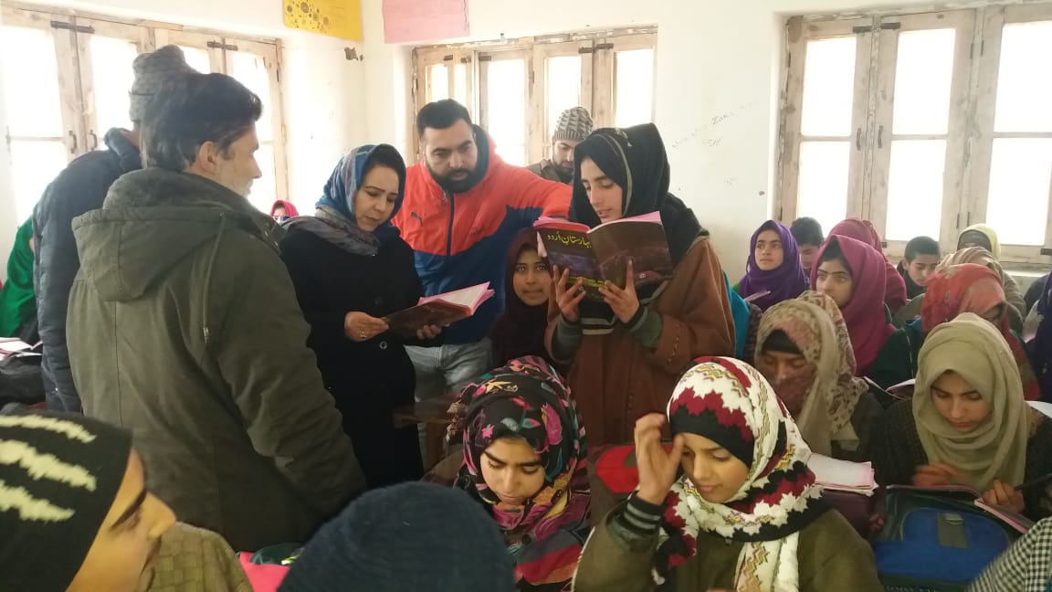Chief Edu. Officer Budgam, Mtr. Fatima Tak interacting with students